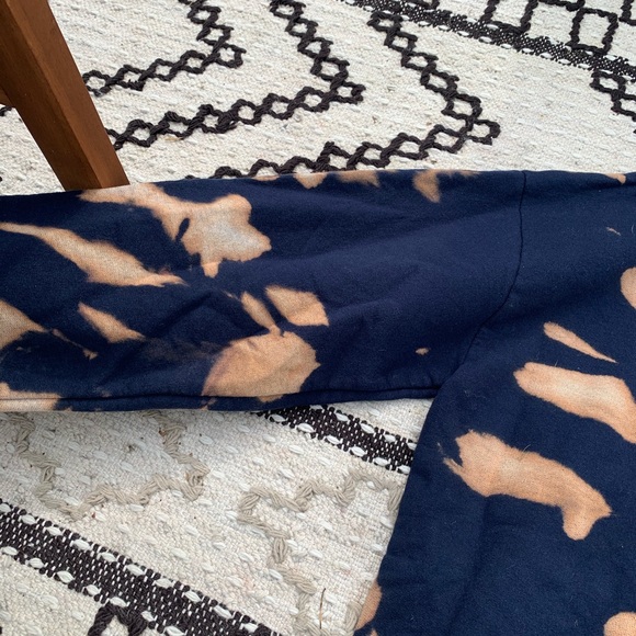 NWT Navy Blue tie dye hooded l/s sweatshirt - Picture 8 of 16